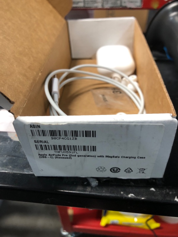 Photo 1 of ***FAKE/NOT AUTHENTIC***
Apple AirPods Pro (2nd generation) with MagSafe Charging Case (USB-C) (Renewed)