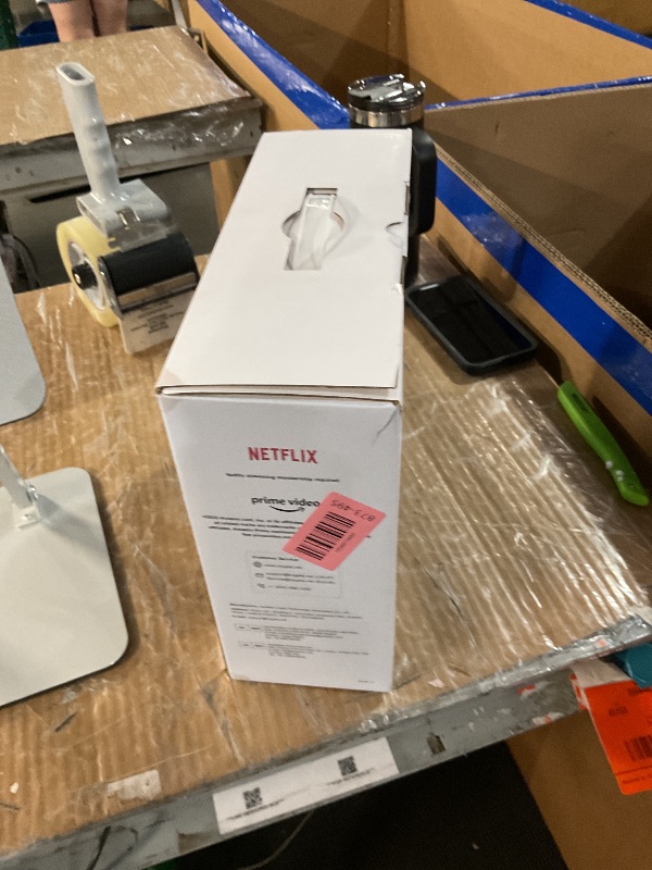 Photo 1 of [Short Throw/Built in Apps] Projector 4K with WiFi and Bluetooth, 2000ANSI TOF Auto Focus Keystone Smart Projector for Dolby Audio Home Theater Movie, Kogata Outdoor Projector Portable Ceiling Gray