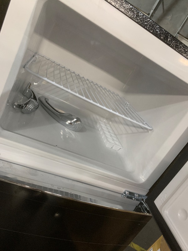 Photo 1 of ****SEE PICTURES FOR REFERENCE******** Scratches/********Frigidaire EFR786 Retro Apartment Size Refrigerator with Top Freezer - 2 Door Fridge with 7.5 Cu Ft of Storage Capacity, Adjustable Spill-Proof Shelves, Door & Crisper Bins, Black