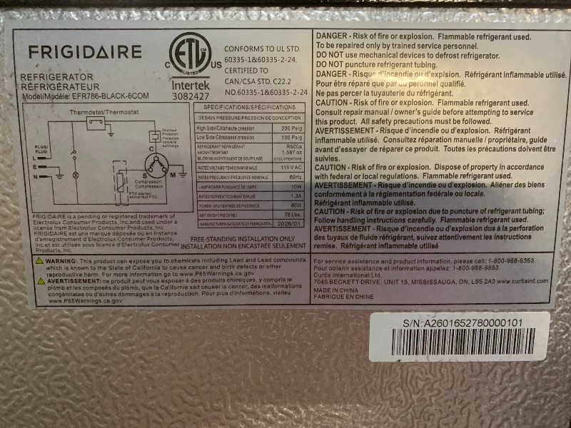 Photo 1 of ****SEE PICTURES FOR REFERENCE******** Scratches/********Frigidaire EFR786 Retro Apartment Size Refrigerator with Top Freezer - 2 Door Fridge with 7.5 Cu Ft of Storage Capacity, Adjustable Spill-Proof Shelves, Door & Crisper Bins, Black