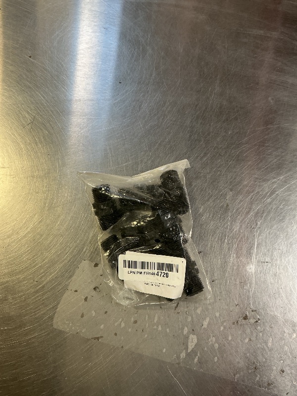 Photo 1 of 10 Pcs Head Pipe Riser 1/2 Inch MPT Double Male Pipes Thread Head Pipe Riser for Garden Lawn Irrigation System (1/2 male to 1/2 male straight coupling)