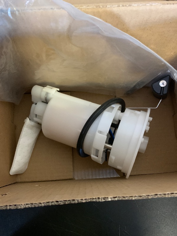 Photo 1 of Urkastical Electric Fuel Pump Module Assembly Compatible with 1999 2000 2001 2002 2003 Lexus RX300 Toyota Highlander V6 3.0L L4 2.4L Replace# SP9040M