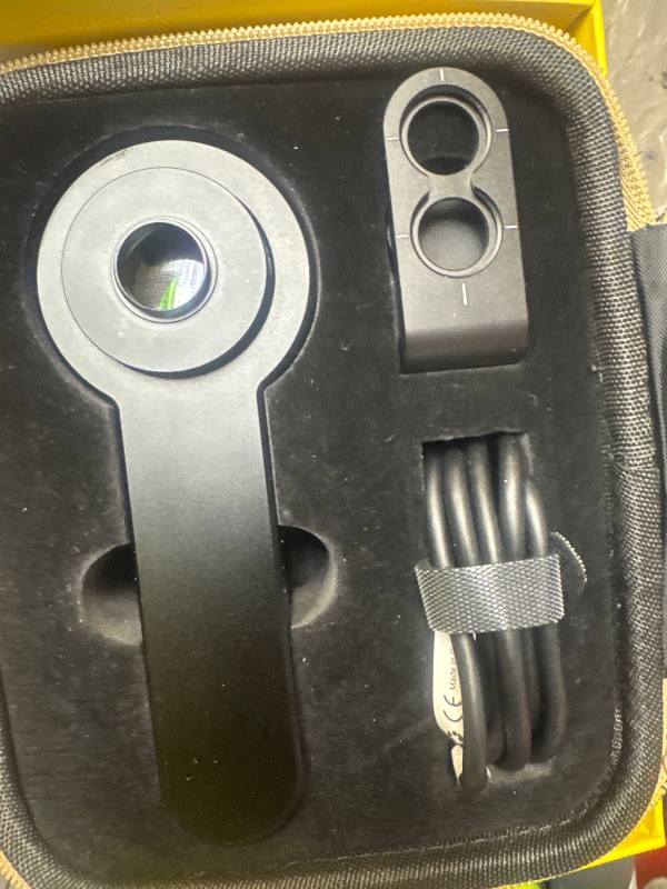 Photo 1 of IBOOLO DE-3100 Dermatoscope, 10x Magnify Skin Analyzer Machine Polarized Dermatoscope