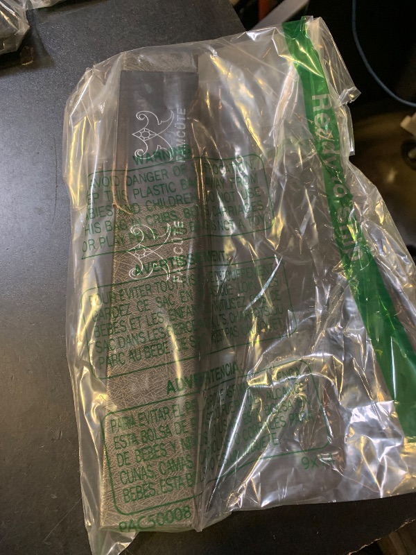 Photo 1 of FAMCÜTE 5 inch Japanese Paring Knife, Hand Forged 5 Layer 9CR18MOV Clad Steel Professional Kitchen Small Knife With Rosewood Handle As a Warm and Beautiful Gifts for Mom/Dad