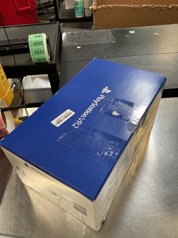 Photo 1 of PlayStation VR2 Horizon Call of The Mountain™ Bundle (PSVR2)