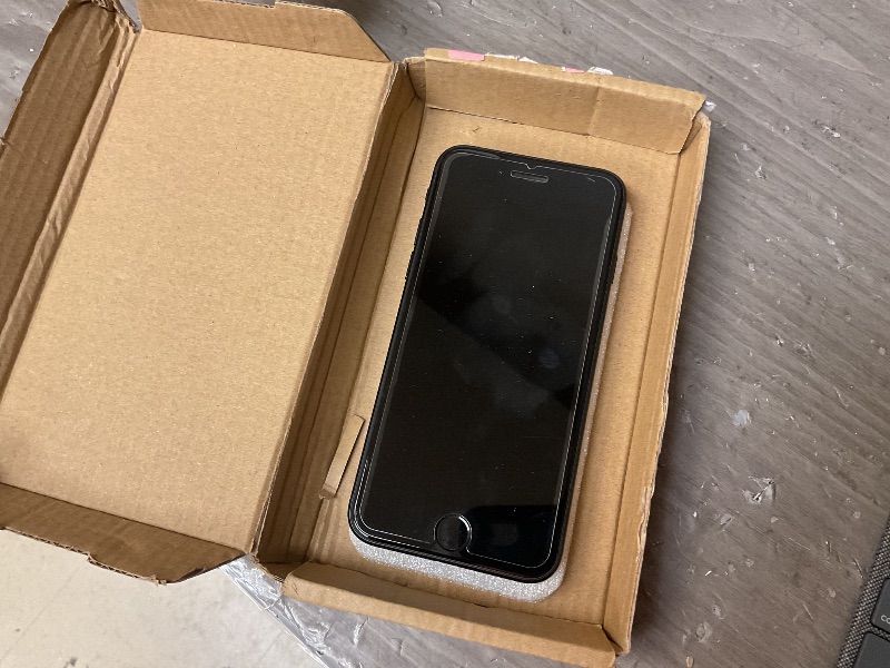 Photo 1 of Apple iPhone SE 3rd Gen, 64GB, Midnight - Unlocked (Renewed Premium)