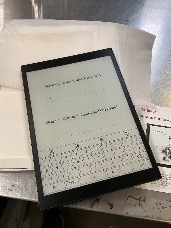 Photo 1 of Kloudnote S 10.1" E-Ink Notepad, ePaper Tablet for Note Taking and eBook Reading, 200dpi Notebook eReader Device with Stylus, Android OS - Black