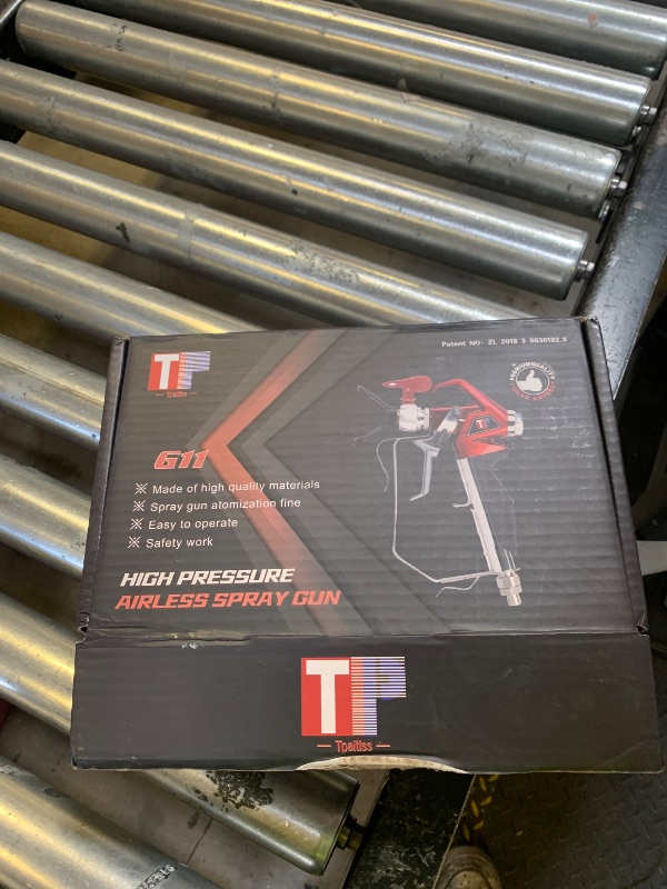 Photo 1 of Airless Paint Spray Gun with 517 tip High Pressure 4000 PSI Red Series Airless Sprayer Gun (2 Finger)