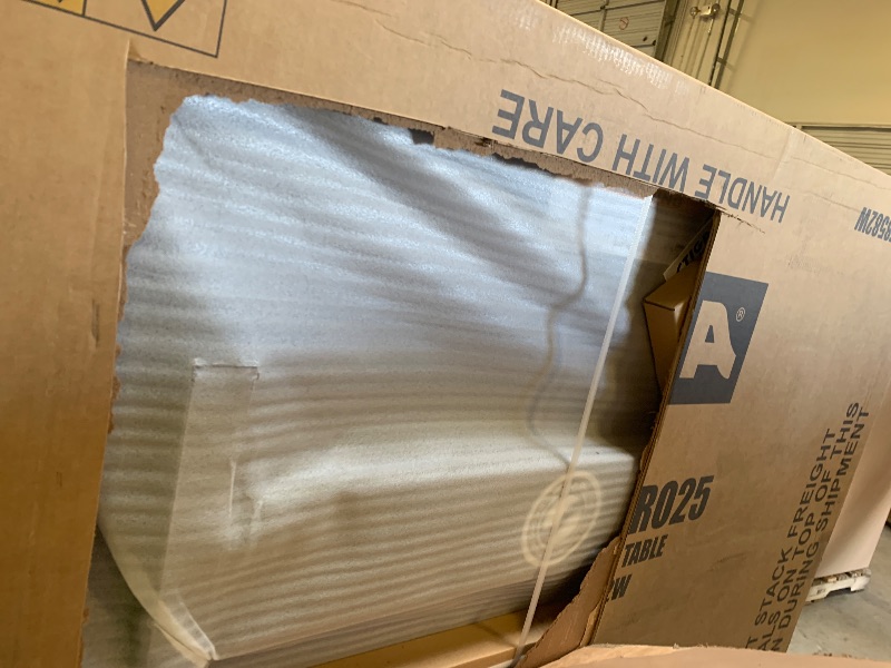 Photo 1 of indoor table tenis 