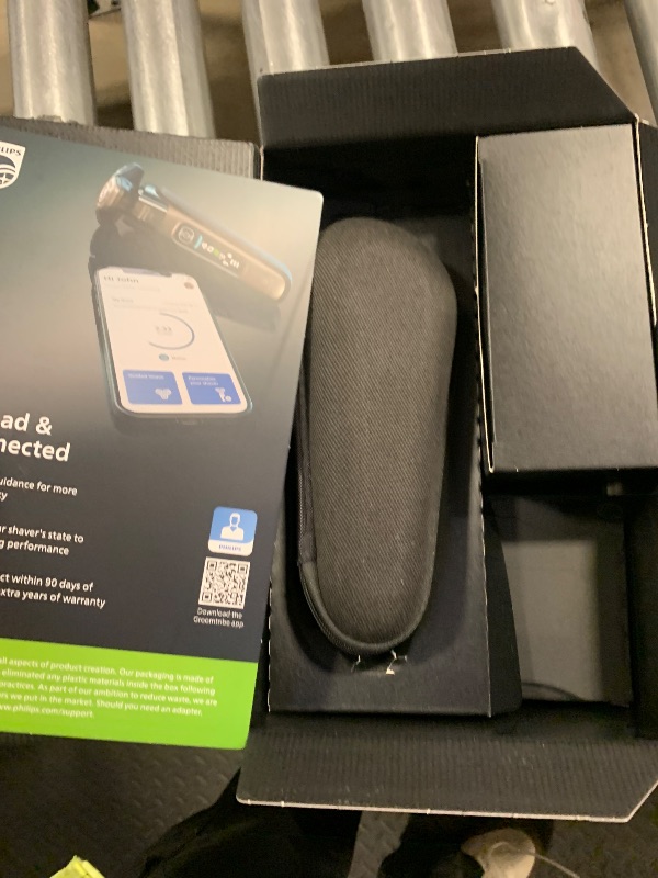 Photo 1 of Philips Norelco Shaver i9000, Wet & Dry Electric Shaver, Ink Black, SenseIQ Technology, Triple Lift & Cut System, 360 Rotating Dual SteelPrecision Precision Blades, Nose Trimmer, Model X9000/90