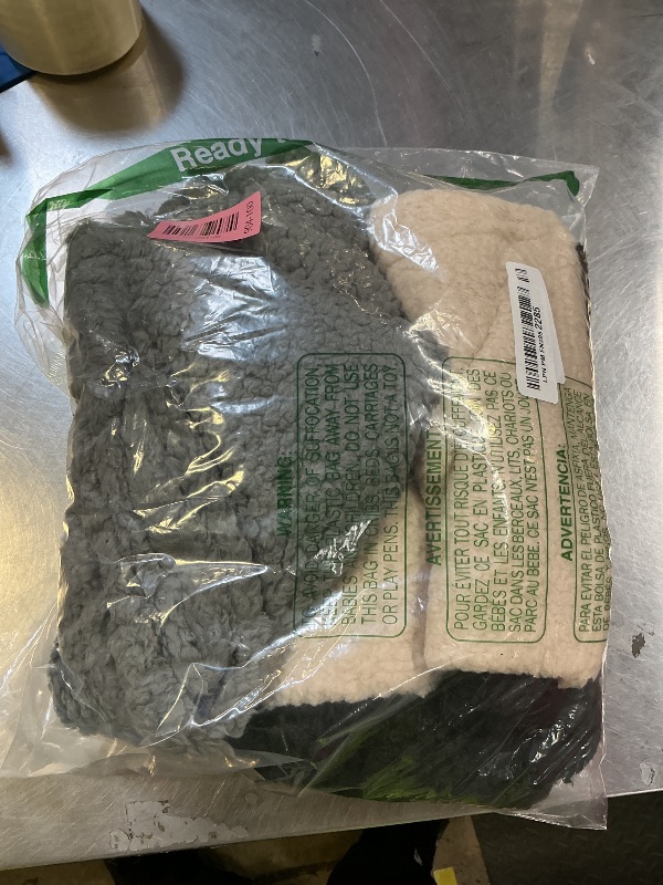 Photo 1 of 1 Pack 3 Calming Blankets Fluffy Premium Fleece Pet Blanket Soft Sherpa Throw for Dog Puppy Cat Beige/Black/Grey Small (23" x16'')