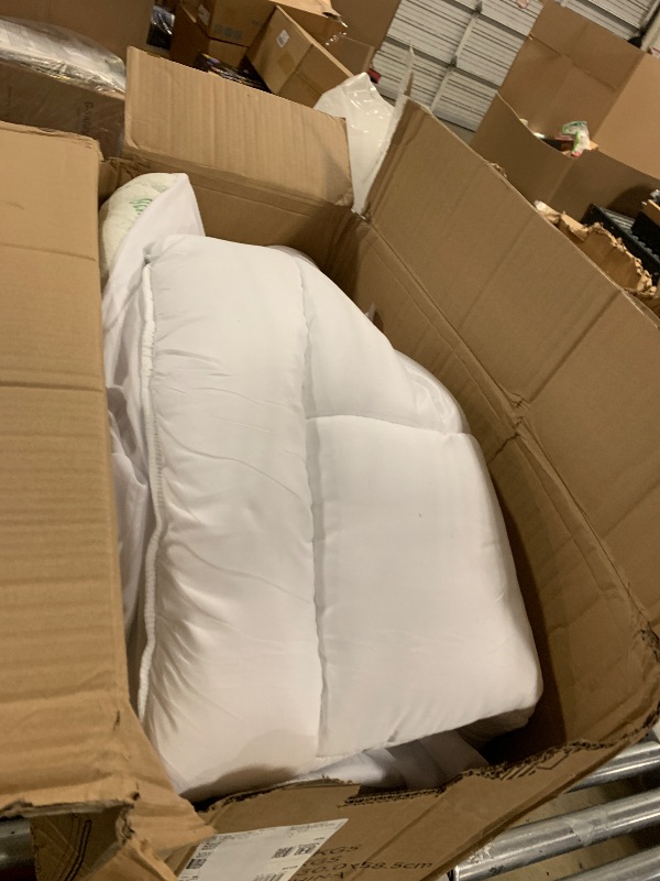 Photo 1 of **USED** Ultra Soft King Size Mattress Topper - Viscose Made from Bamboo Pillow Top Mattress Pad for Back Pain Relief - Naturally Cooling for Hot Sleepers, Green