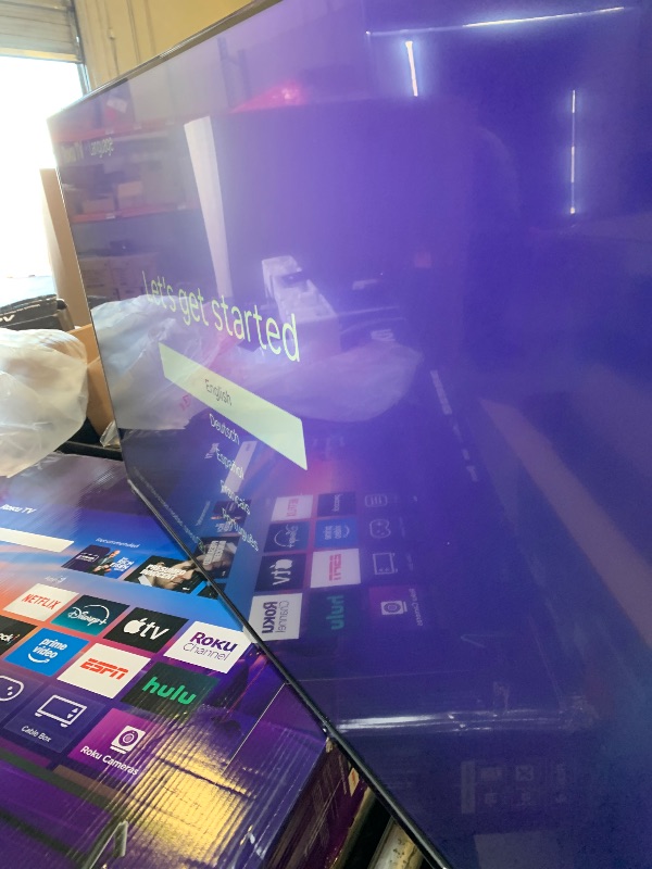 Photo 1 of Roku Smart TV 2025 – 50-Inch Select Series, 4K HDR TV – RokuTV with Enhanced Voice Remote – Flat Screen LED Television with Wi-Fi for Streaming Live Local News, Sports, Family Entertainment