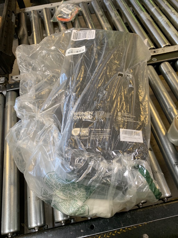 Photo 1 of EVERGRACEHOME Ultra Soft Faux Fur Throw Blanket for Couch, Luxury Sculpted Texture Faux Rabbit Fur Blanket for Bed, Fluffy Thick Plush Warm Fuzzy Throw, 920GSM (Bright White, 60''x80'')