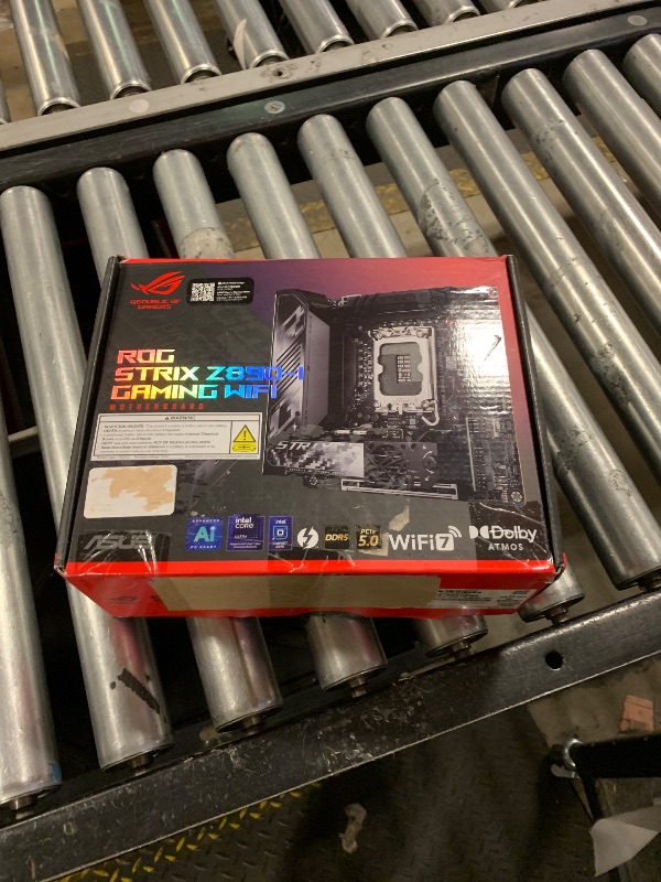 Photo 1 of ASUS ROG STRIX Z890-I GAMING WIFI Intel® Z890 LGA 1851 Mini-iTX motherboard, Intel® Core™ Ultra Series 2 Ready, Advanced AI PC-ready, 10+2+1+1 stages, DDR5, WiFi 7, 2x M.2, Thunderbolt™ 4, USB Type-C®