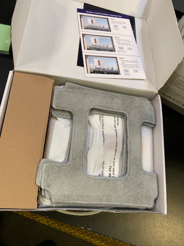 Photo 1 of MIXILIN Window Cleaning Robot, 3000Pa Auto Wind?w Cleaner Robot with Intelligent Path Planning & Edge Detection, Anti-Drop Pr?tection, Dual Spray, Cleaner Tool for Tiles Railing Glass