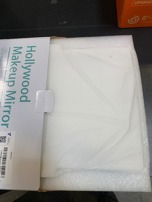 Photo 1 of HOLLYWOOD MAKEUP MIRROR