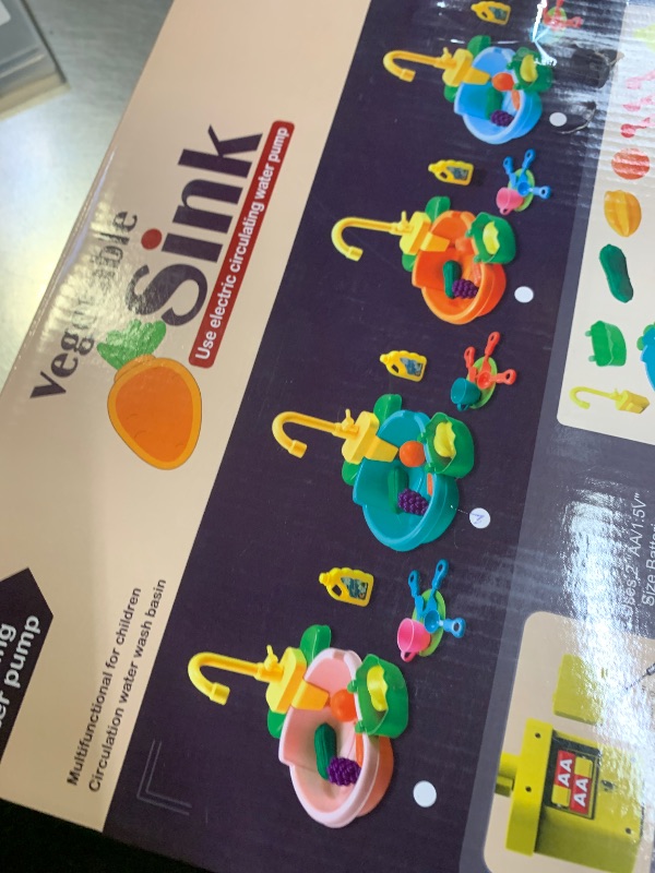 Photo 1 of ESSGUO Parrot Shower, Parrot Bird Bathtub, Automatic Bird Bathtub Pet Bath Pool with Faucet, Bird Bathtub Swimming Pool Toy Bath Shower Water Dispense for Ferret, Goldfinch (Green)