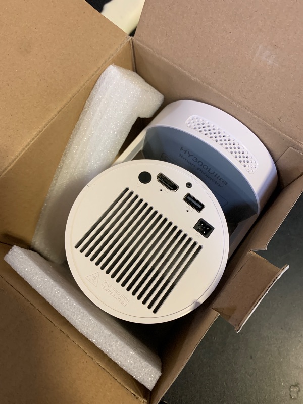 Photo 1 of ?Electric Focus?Magcubic Mini Projector 4K Support, Portable Projector with WiFi 6 and Bluetooth 5.4, Smart Proyector, 5W Soundbase Speaker, 180°Rotation for Home Theater