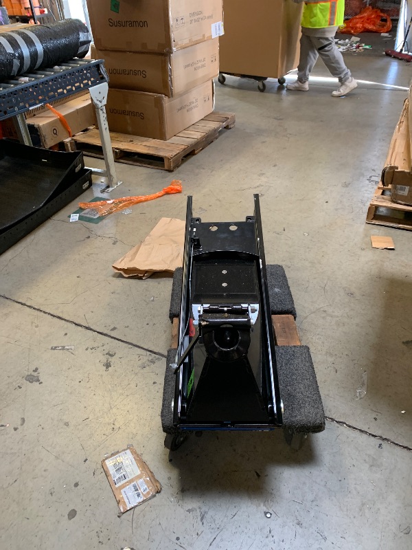 Photo 1 of Reese 94920 Goose Box 5th Wheel Pin Box, Air Ride 20,000 lbs. Capacity, Fits Lippert (1621, 1716, 0719, Rhino), Fabex PB 600 Series