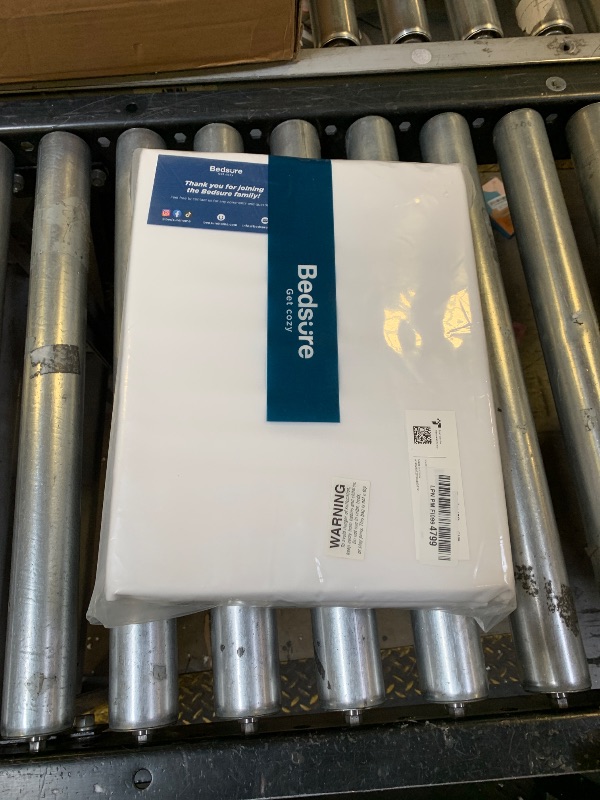 Photo 1 of Bedsure Queen Sheet Set, Cooling Sheets for Queen Size Bed Set, Rayon Derived from Bamboo, Breathable & Soft, Deep Pocket Up to 16 Inches, Hotel Luxury Silky Bedding for Hot Sleepers, White