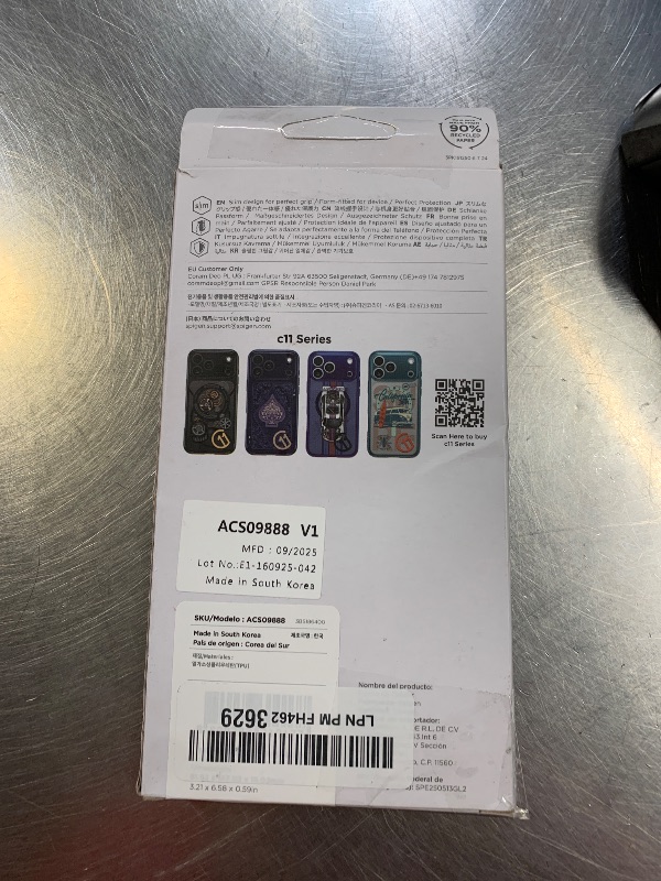 Photo 1 of Iphone 17 6.9" Case Black