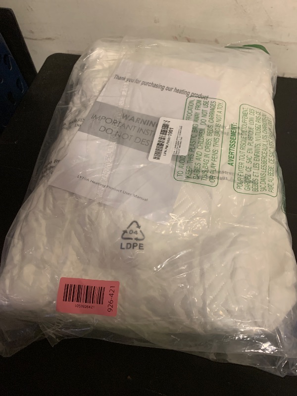 Photo 1 of Easthome Heated Mattress Pad Queen Size - Embossed Electric Mattress Pad Cover Dual Control - 1-10 Hours Auto Shut Off with Deep Pocket White