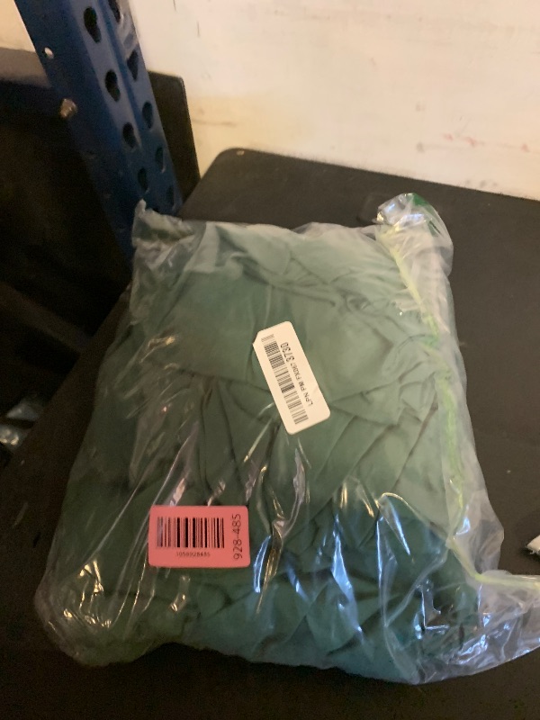 Photo 1 of Queen Size 4 Piece Sheet Set - Comfy Breathable & Cooling Bed Sheets Set - Hotel Luxury Bedding for Women, Men, Kids, Teens, Boys & Girls - Deep Pockets, Soft, Wrinkle Free - Oeko-Tex - Emerald Green