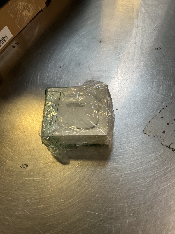 Photo 1 of Apple AirPods Pro 3 Wireless Earbuds, Active Noise Cancellation, Live Translation, Heart Rate Sensing,Hearing Aid Feature,Bluetooth Headphones,Spatial Audio, High-Fidelity Sound, USB-C Charging, White