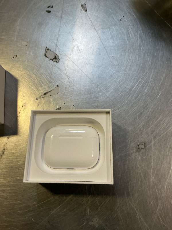 Photo 1 of Apple AirPods Pro 3 Wireless Earbuds, Active Noise Cancellation, Live Translation, Heart Rate Sensing,Hearing Aid Feature,Bluetooth Headphones,Spatial Audio, High-Fidelity Sound, USB-C Charging, White