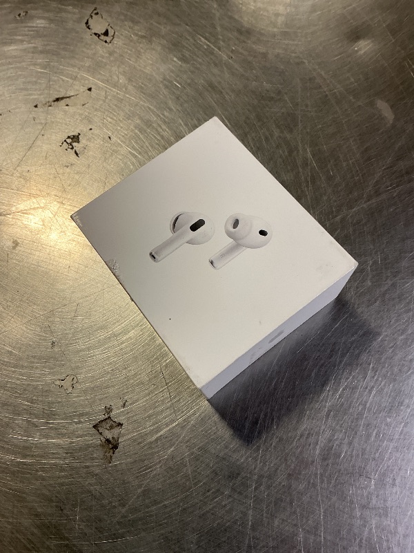 Photo 1 of Apple AirPods Pro 3 Wireless Earbuds, Active Noise Cancellation, Live Translation, Heart Rate Sensing,Hearing Aid Feature,Bluetooth Headphones,Spatial Audio, High-Fidelity Sound, USB-C Charging, White