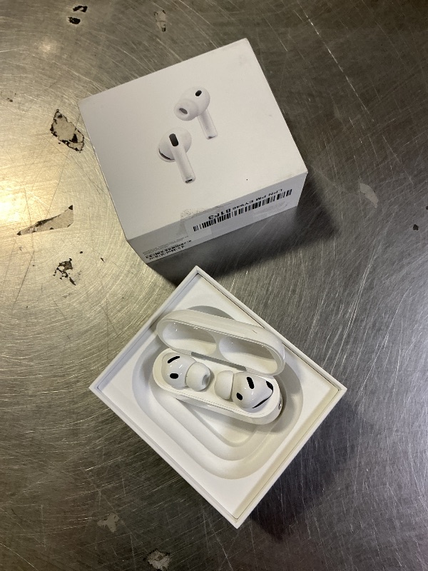 Photo 1 of Apple AirPods Pro 3 Wireless Earbuds, Active Noise Cancellation, Live Translation, Heart Rate Sensing,Hearing Aid Feature,Bluetooth Headphones,Spatial Audio, High-Fidelity Sound, USB-C Charging, White