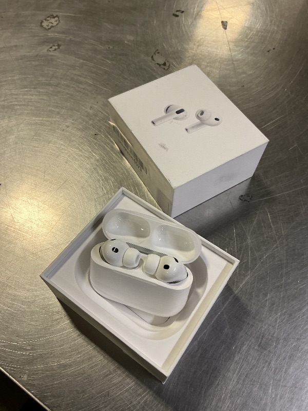 Photo 1 of Apple AirPods Pro 3 Wireless Earbuds, Active Noise Cancellation, Live Translation, Heart Rate Sensing,Hearing Aid Feature,Bluetooth Headphones,Spatial Audio, High-Fidelity Sound, USB-C Charging, White