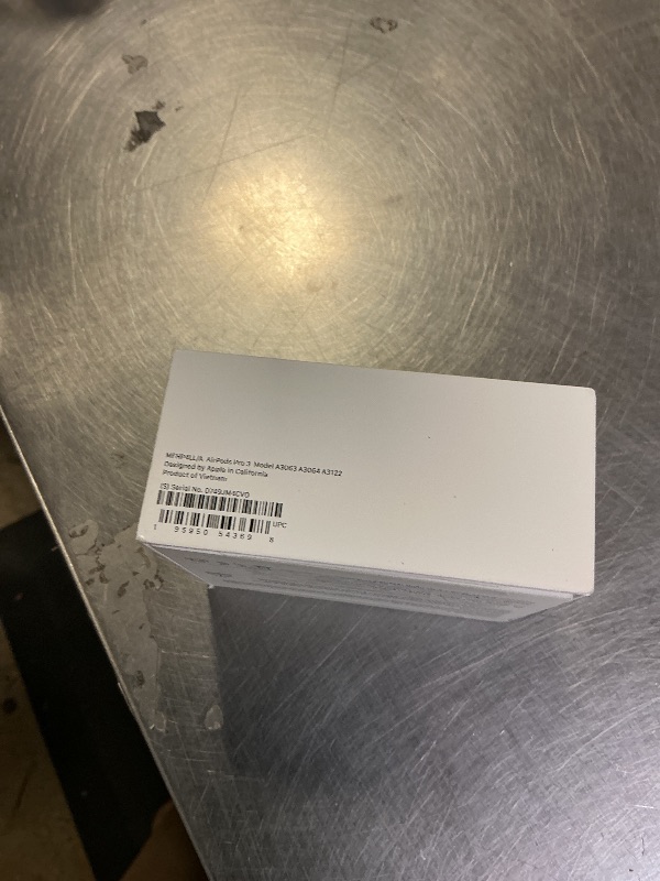 Photo 1 of Apple AirPods Pro 3 Wireless Earbuds, Active Noise Cancellation, Live Translation, Heart Rate Sensing,Hearing Aid Feature,Bluetooth Headphones,Spatial Audio, High-Fidelity Sound, USB-C Charging, White