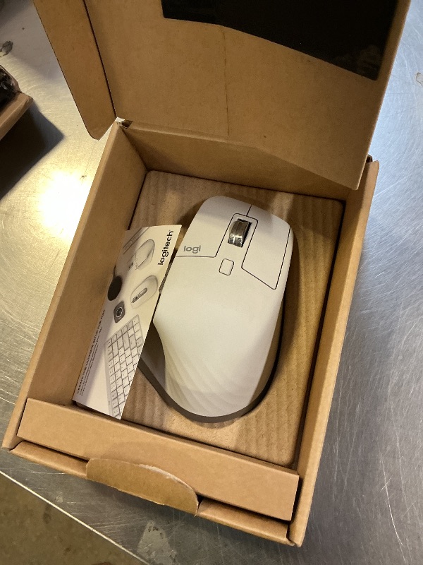 Photo 1 of Logitech MX Master 3S for Mac - Wireless Bluetooth Mouse with Ultra-Fast Scrolling, Ergo, 8K DPI, Quiet Clicks, Track on Glass, Customization, USB-C, Apple, iPad - Pale Grey