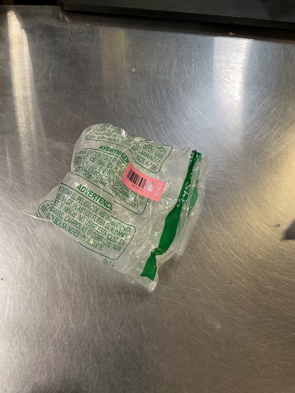 Photo 1 of 100Pcs Aluminum Cups with Lids,5oz Disposable Ramekin Baking Cups Muffin Liners Mini Pie Pans Foil Cupcake Containers for Christmas Party Wedding,Silver