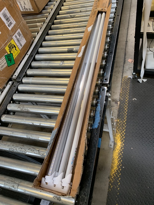 Photo 1 of 8FT Led Bulbs, Double Row Super Bright 72W 5000K T8 8FT Led Shop Light Bulbs, 9000LM FA8 Single Pin 8 Foot Led Light, 8' Led Bulbs to Replace F96t12 Fluorescent Light Bulb 6 Pack
