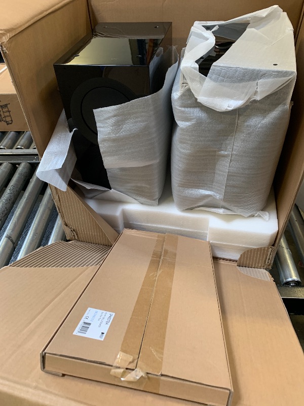 Photo 1 of KEF R3 Meta (Black Gloss, Pair)