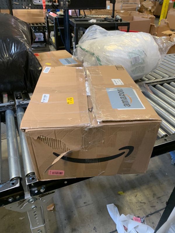 Photo 1 of 10 Pack White Round Tablecloths, 120 Inch Stain Resistant and Wrinkle Polyester Fabric Washable Table Clothes Cover for Kitchen Dining, Wedding, Reception Banquet, Birthday Party, Buffet Restaurant