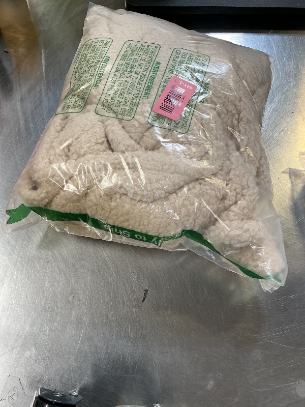 Photo 1 of 1 Pack 3 Calming Blankets Fluffy Premium Fleece Pet Blanket Soft Sherpa Throw for Dog Puppy Cat Beige Medium (30" x20'')