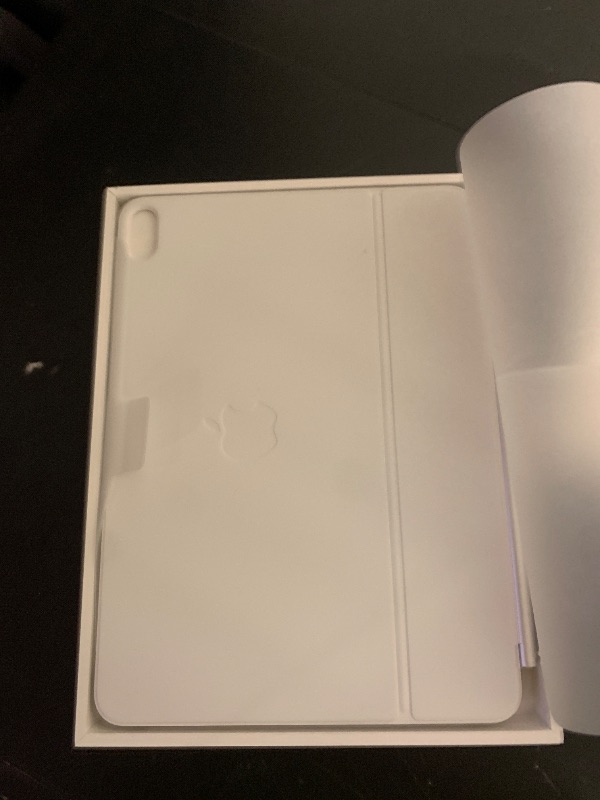 Photo 1 of Apple Magic Keyboard: Keyboard and Case for iPad Air 11-inch (M2 and M3) and iPad Air (4th and 5th Generation), US English — White