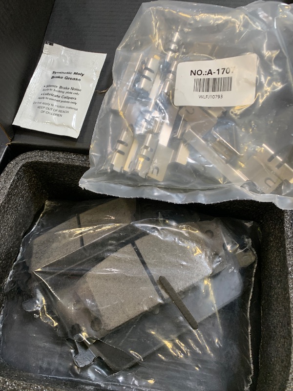 Photo 1 of Front Semi-Metallic & Rear Ceramic Brake Pads for Chevy Silverado 1500 2014-2018, Suburban/Tahoe 15-20, for GMC Sierra 1500 2014-2018, Yukon/Yukon XL 15-20, for Cadillac Escalade/ESV 15-20 8PCS