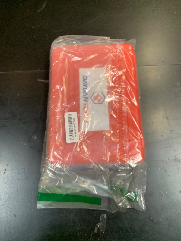 Photo 1 of DAYUAN 8pcs Professional Petrol Engine Compression Tester Kit Set for Automotives and Motorcycles