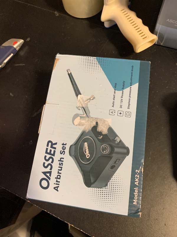 Photo 1 of Oasser Airbrush Kit with Air Compressor, Dual Action 40 PSI 10.5 L/min Airbrush Set Gun, Air Brush for Nails, Makeup, Model, DIY(Black)