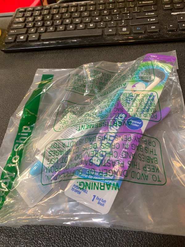 Photo 1 of **USED** BrightWorks Manual End Tuft Brush, Cleans Difficult Areas Such as Around Crowns, Bridges, implants and Wider Gaps Between Teeth (Pack of 3)