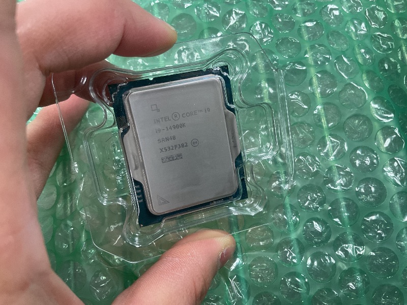 Photo 1 of SEE PICTURES,,,,,,,,,Intel® Core™ i9-14900K Desktop Processor 24 cores (8 P-cores + 16 E-cores) up to 6.0 GHz