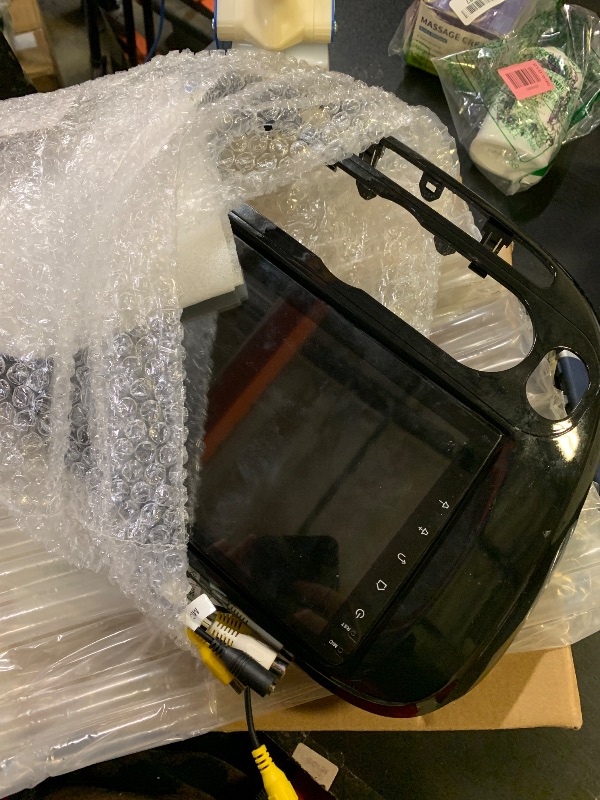 Photo 1 of ?4+64? Android Car Radio for Kia Soul 2014 2015 2016 2017, 9'' IPS Touchscreen Stereo with Wireless Carplay&Android Auto, GPS/WiFi/Bluetooth 5.2/ SWC/AHD Backup Camera/HiFi/FM/MIC/RCA/Split Screen