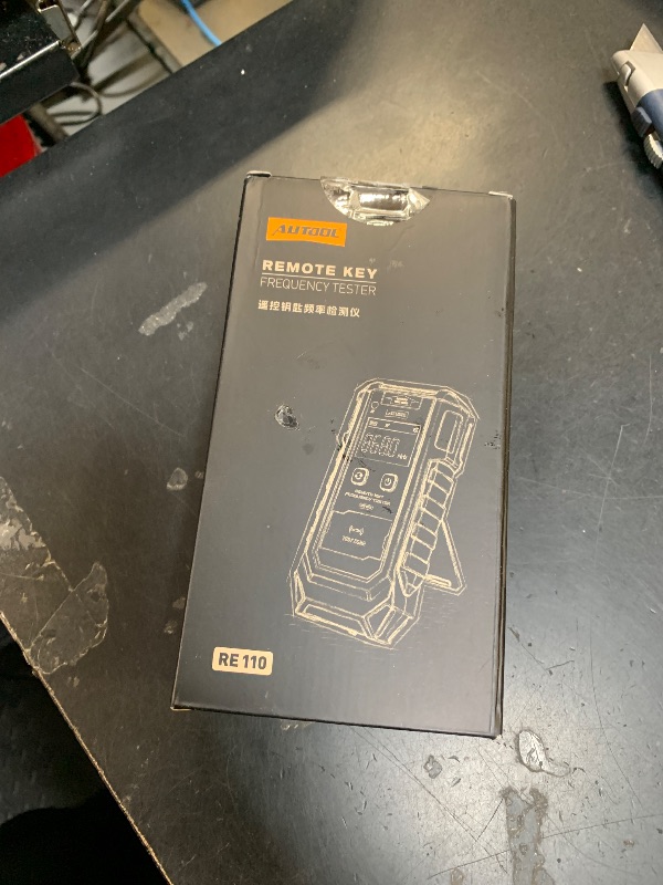 Photo 1 of 3-in-1 Universal Remote Key Tester with HD Display - Infrared Signal Testing, Key Frequency Detection & Button Battery Voltage Check, 315/433/868/902MHz, 2 Power Supply Methods with Bracket