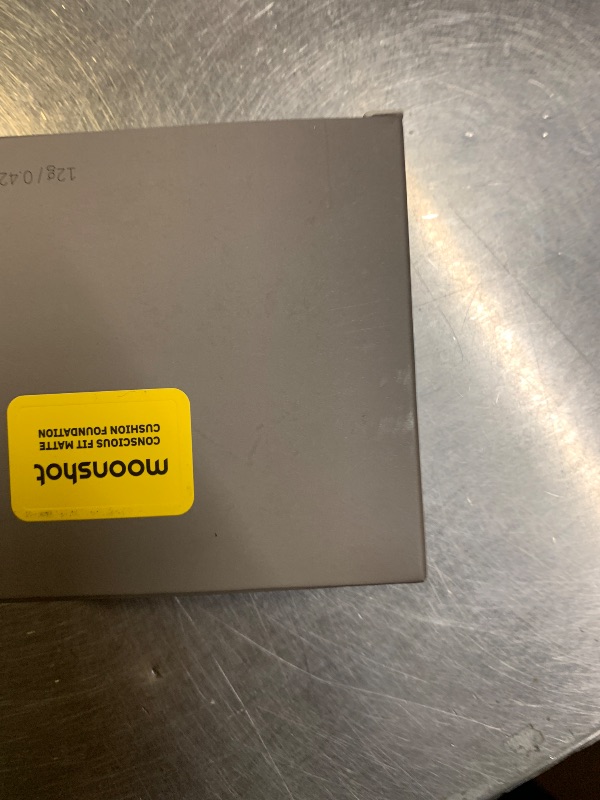 Photo 1 of **USED** MOONSHOT KOREA Matte Fit Cushion Foundation - Full Coverage, Breathable Makeup for Face, Long Lasting, Lightweight K-BEAUTY (21N Cosmic Vanilla)