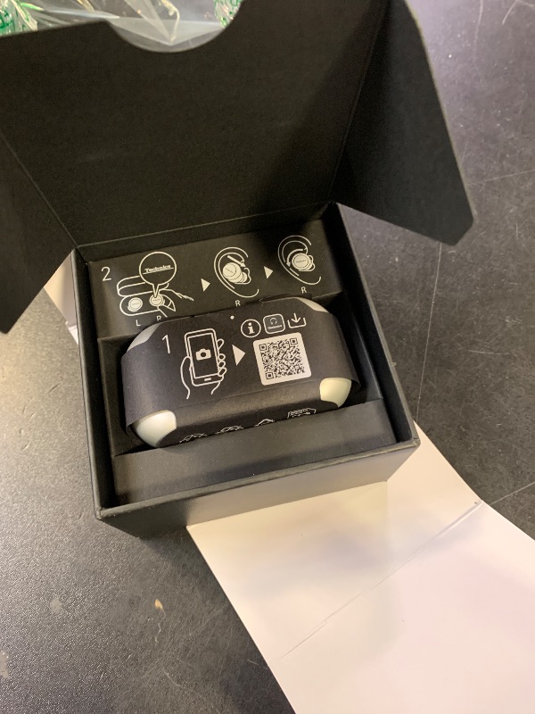 Photo 1 of technics digital wireless stereo headphones silver